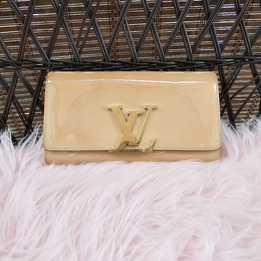 Rare Louis Vuitton epi vernis wallet Authentic EUC ✨️